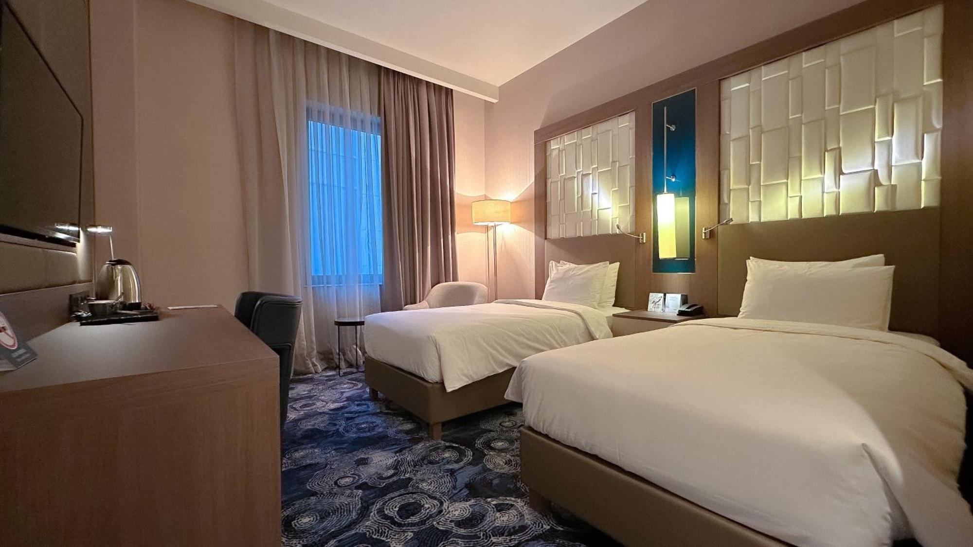 Tbilisi Philharmonic Hotel By Mercure Habitación foto