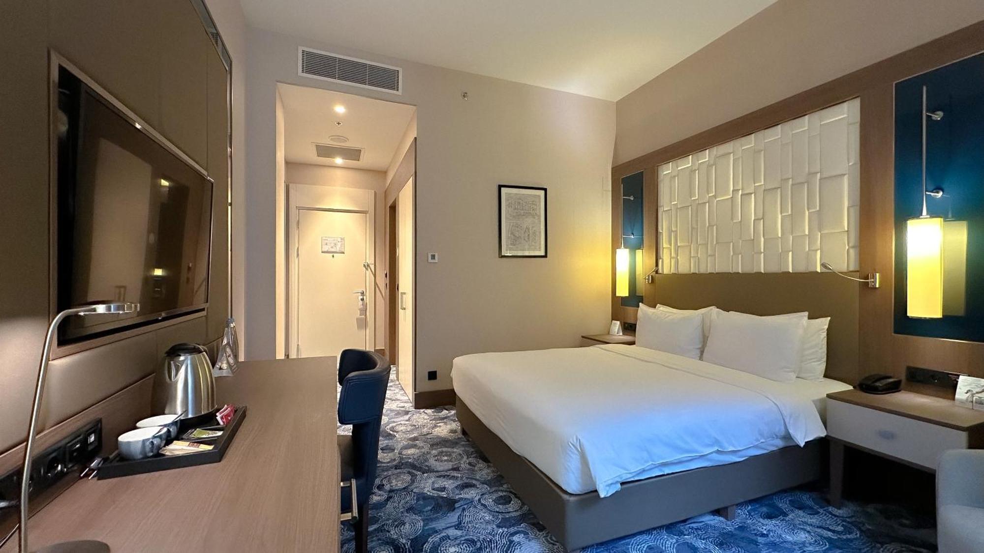 Tbilisi Philharmonic Hotel By Mercure Habitación foto